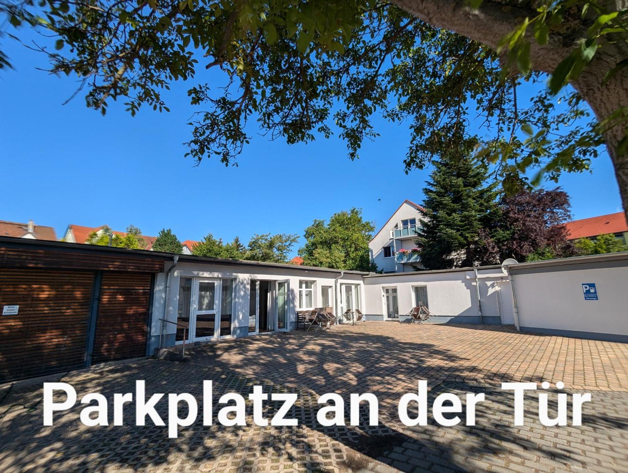 Fewo Urban Gotha-Apartment Ekhof- Am Schlosspark- Parken An Der Der Tuer- Barrierefrei, 900 Meter Zum Bahnhof - Wallbox Bagian luar foto